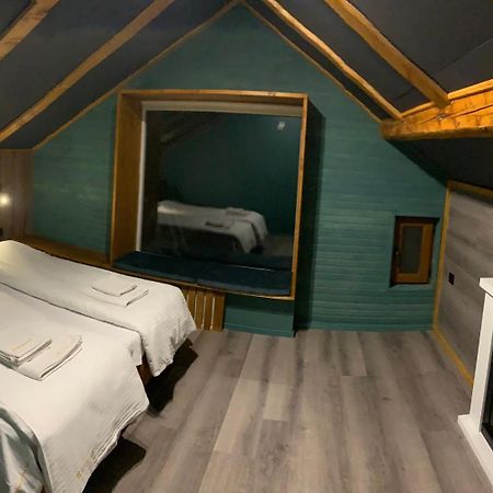 Mishelter Villa Migovo Bagian luar foto