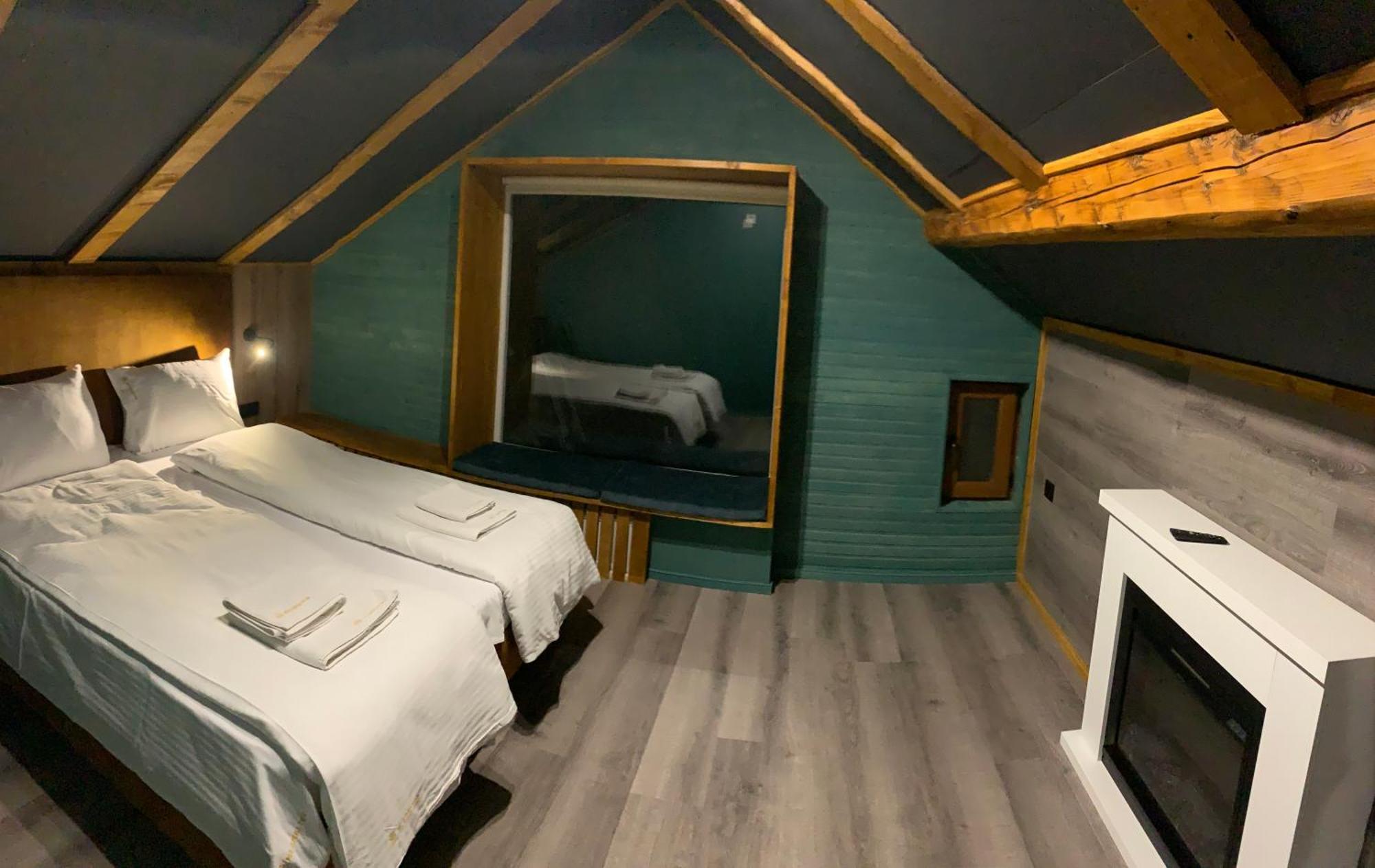 Mishelter Villa Migovo Bagian luar foto
