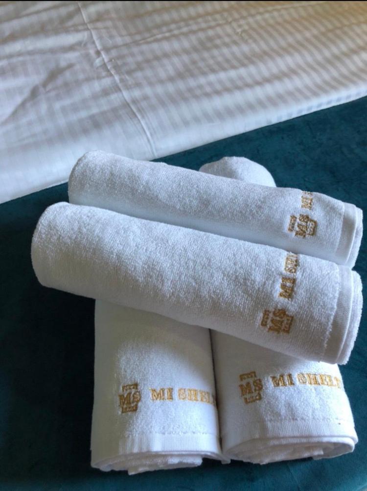 Mishelter Villa Migovo Bagian luar foto
