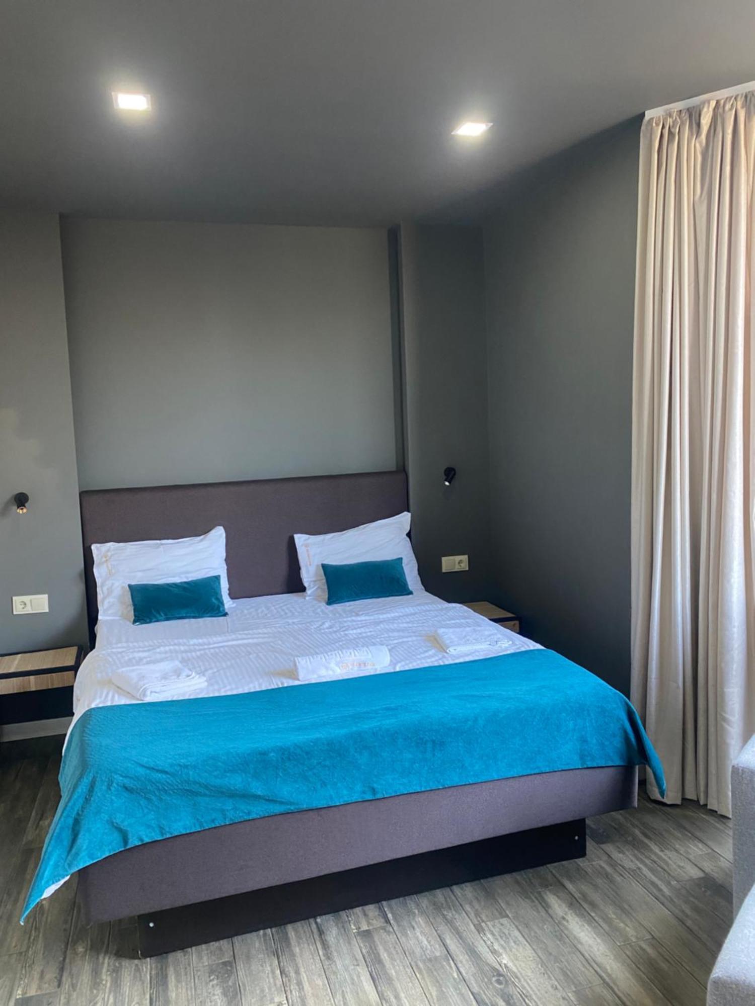 Mishelter Villa Migovo Bagian luar foto